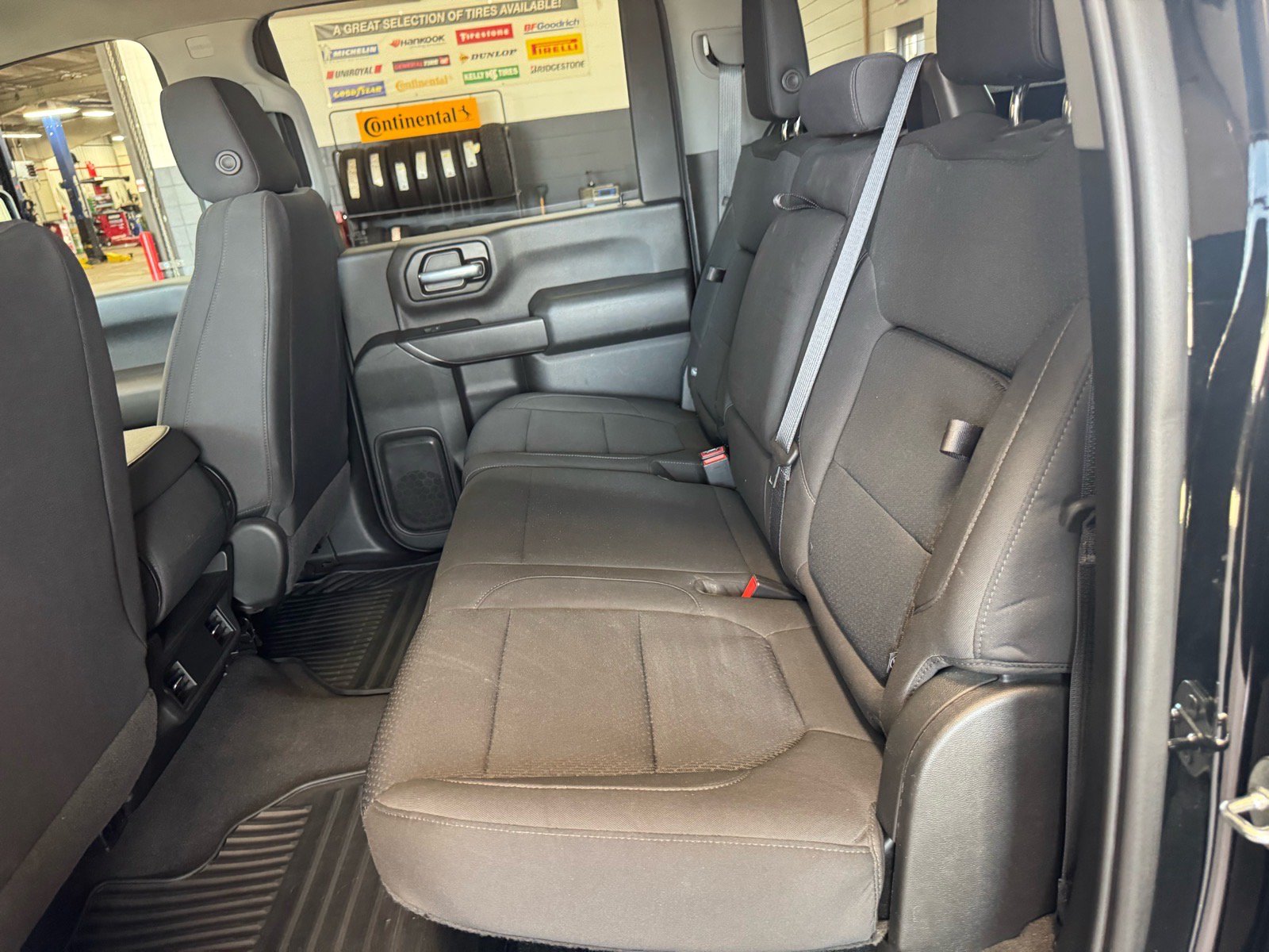 Used 2022 Chevrolet Silverado 2500 Custom w/ Custom Value Package AWD/4WD image 12