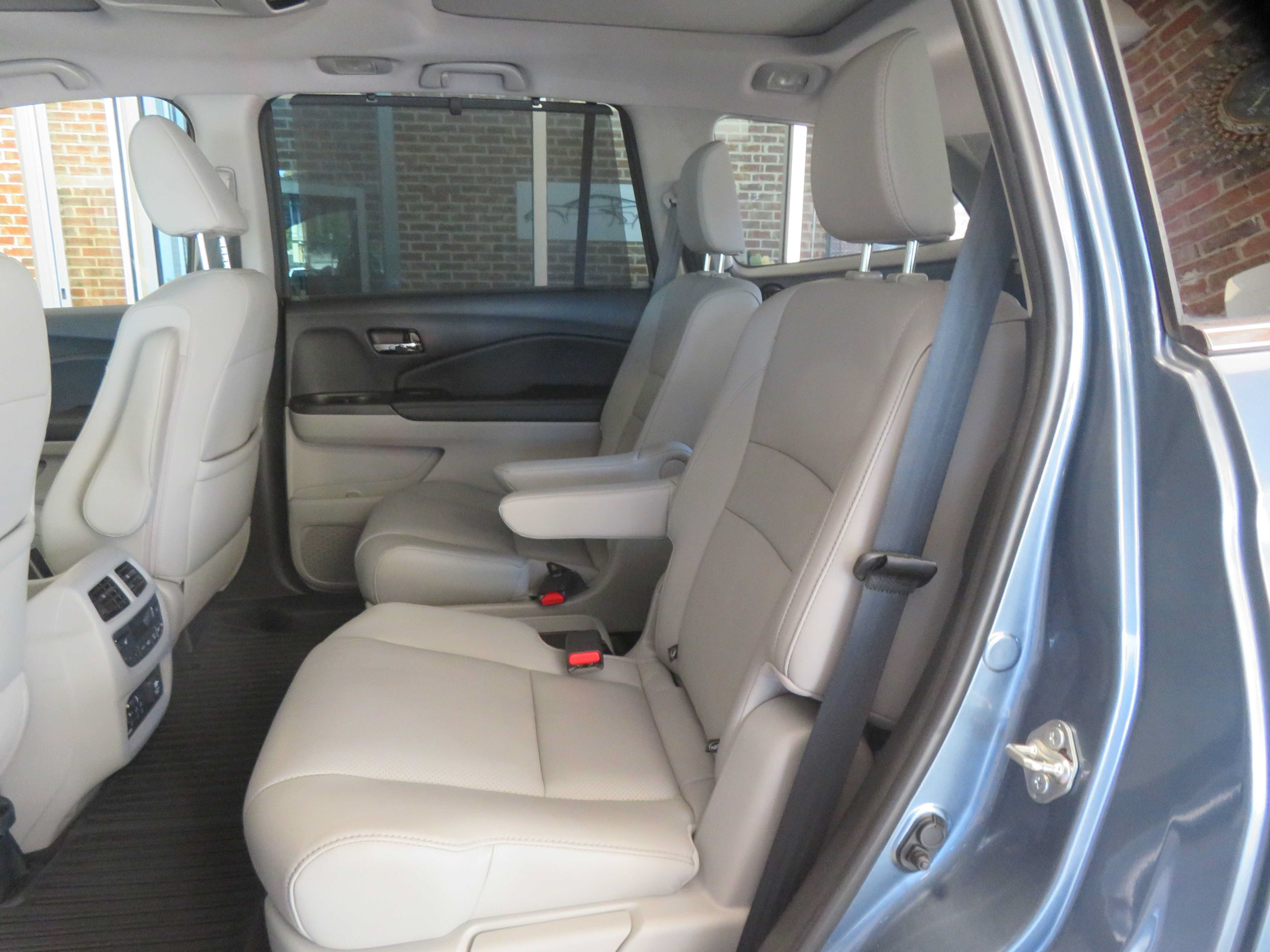 Used 2017 Honda Pilot Elite image 20