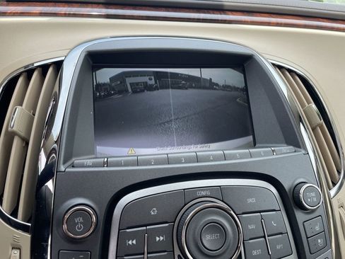 Used 2013 Buick LaCrosse Touring FWD image 14