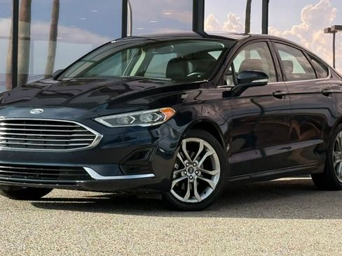 Used 2020 Ford Fusion SEL FWD image 2
