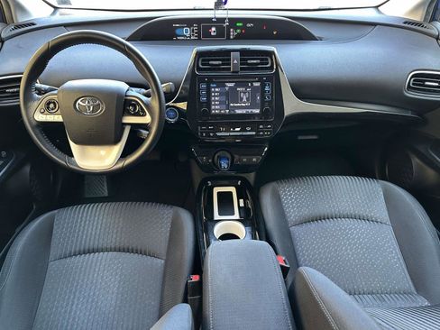 Used 2016 Toyota Prius Three image 16