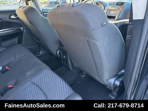 Used 2019 Dodge Journey SE image 62