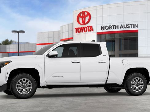 New 2026 Toyota Tacoma SR5 image 3