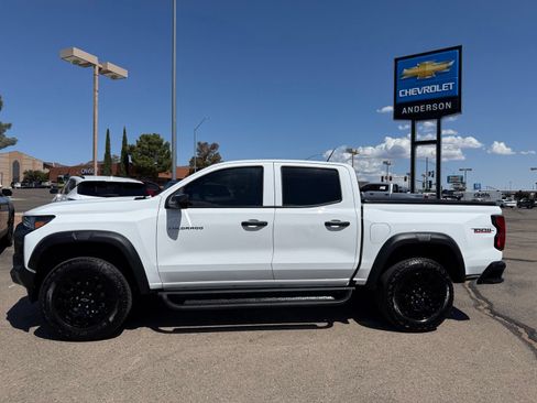 Used 2025 Chevrolet Colorado Trail Boss AWD/4WD image 11