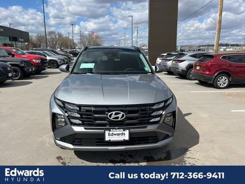 New 2025 Hyundai Tucson SEL image 2