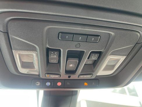 Used 2019 Chevrolet Silverado 1500 High Country image 37