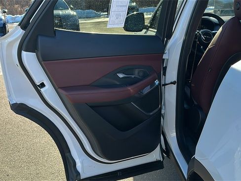 Used 2024 Jaguar E-PACE R-Dynamic SE image 18