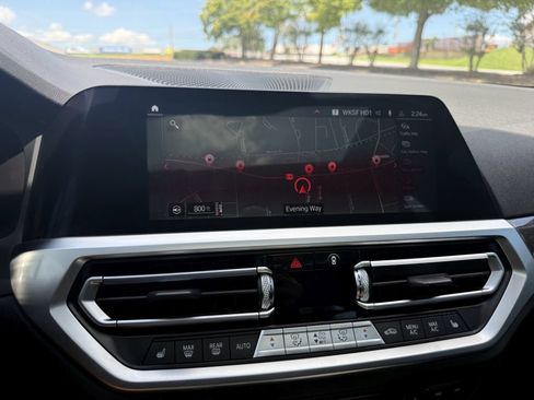 Used 2020 BMW 330i Sedan w/ Convenience Package RWD image 32