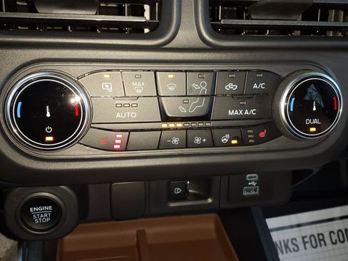 Used 2023 Ford Maverick Lariat w/ Lariat Luxury Package image 23