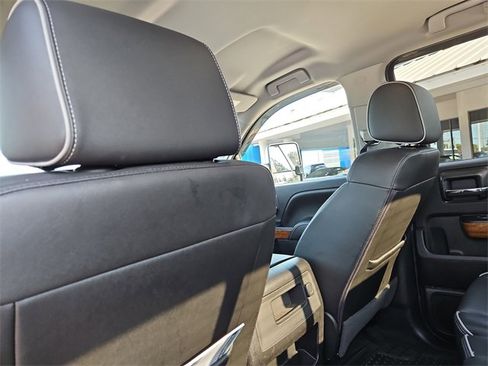 Used 2017 Chevrolet Silverado 2500 High Country w/ Duramax Plus Package image 11