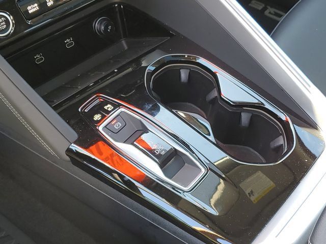Used 2025 Audi Q5 Premium w/ Convenience Package AWD/4WD image 21