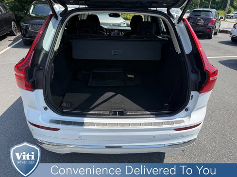 Used 2023 Volvo XC60 B5 Plus w/ Climate Package AWD/4WD image 24