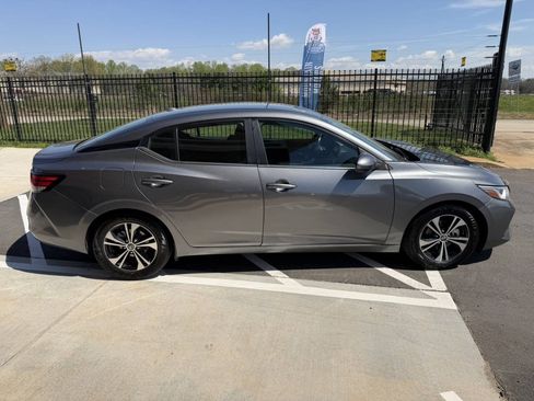 Used 2021 Nissan Sentra SV FWD image 7