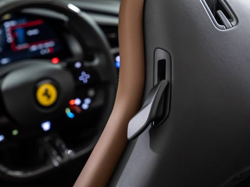 Used 2023 Ferrari 296 GTS RWD image 43