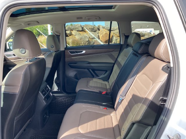 Used 2026 Volkswagen Atlas SEL AWD/4WD image 13