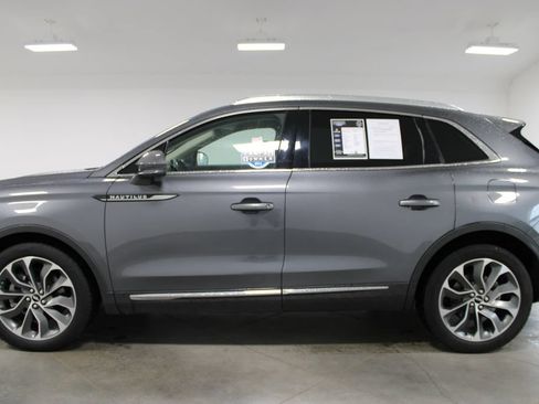 Used 2022 Lincoln Nautilus Reserve FWD image 6