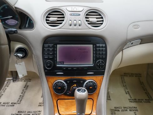 Used 2007 Mercedes-Benz SL 550 image 19