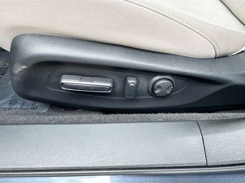 Certified 2023 Honda Accord EX image 31