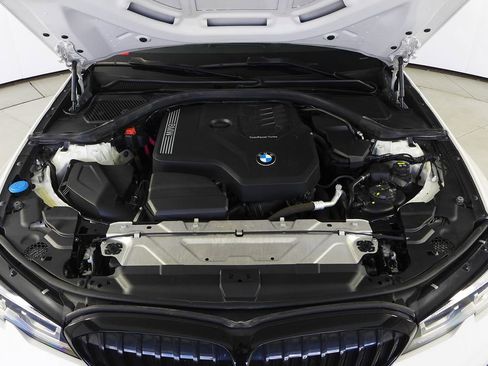 Used 2020 BMW 330i Sedan w/ Convenience Package RWD image 6