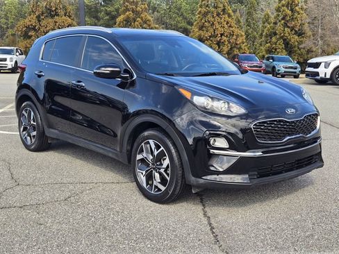 Certified 2020 Kia Sportage EX image 3