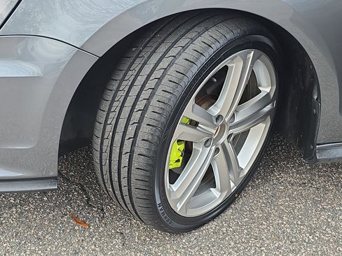 Used 2017 Volkswagen Jetta GLI image 32