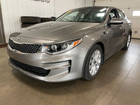 Used 2016 Kia Optima EX w/ Premium Package FWD image 2