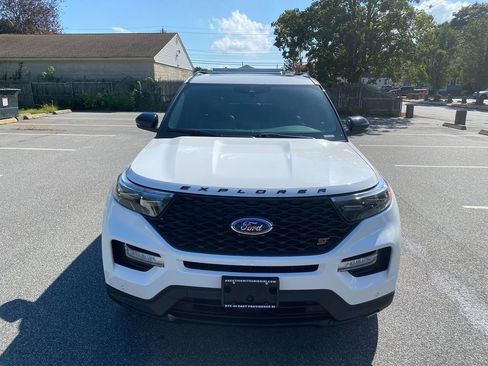 Used 2020 Ford Explorer ST w/ ST Street Pack image 3