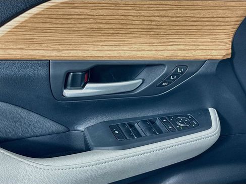 Certified 2026 Toyota Grand Highlander AWD Hybrid image 18