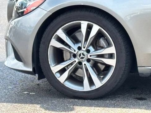 Used 2019 Mercedes-Benz C 300 4MATIC Sedan image 7