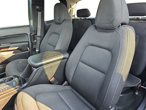Used 2016 GMC Canyon SLE RWD image 12