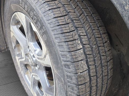 Used 2019 Honda CR-V EX image 8