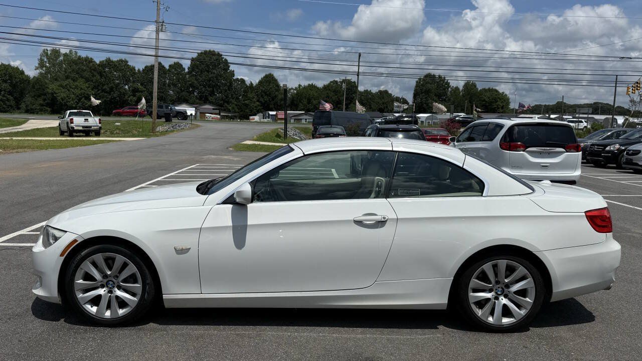 Used 2013 BMW 328i Convertible RWD image 4