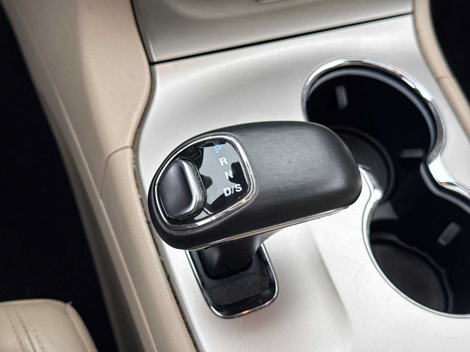 Used 2014 Jeep Grand Cherokee Limited AWD/4WD image 32