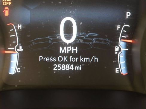 Used 2022 Jeep Compass Latitude FWD image 11