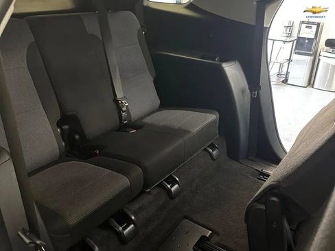 Used 2020 Chevrolet Traverse LT image 17