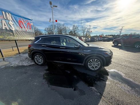 Used 2023 INFINITI QX50 Luxe image 7