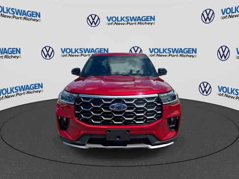 Used 2025 Ford Explorer Platinum w/ LUX Leather Package AWD/4WD image 17