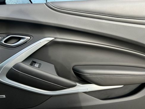 Used 2019 Chevrolet Camaro SS image 25