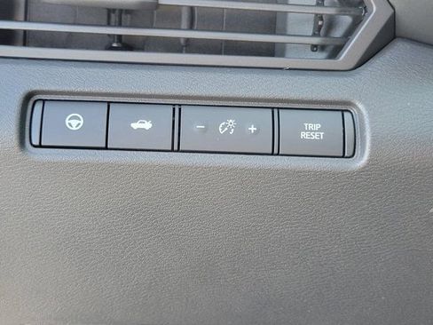 New 2026 Nissan Altima 2.5 SV w/ SV Premium Package FWD image 15