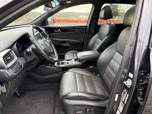 Used 2018 Kia Sorento SX image 15