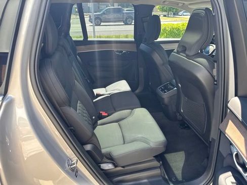 Certified 2025 Volvo XC90 B6 Plus AWD/4WD image 13