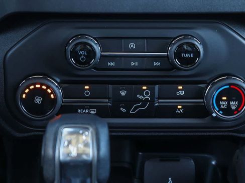 New 2026 Ford Bronco Badlands AWD/4WD image 14