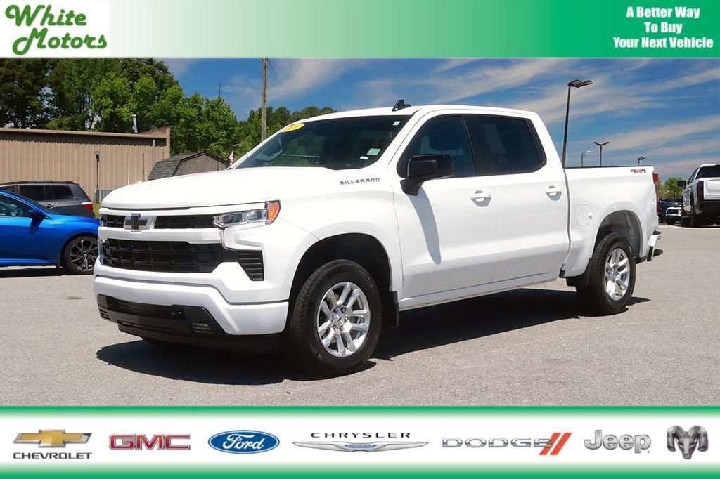 Used 2026 Chevrolet Silverado 1500 RST AWD/4WD image 1