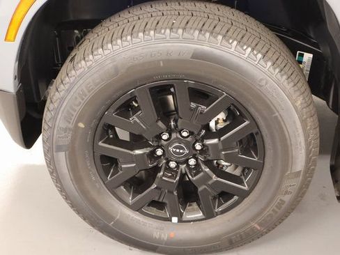 New 2026 Nissan Frontier SV w/ Tow Package AWD/4WD image 8