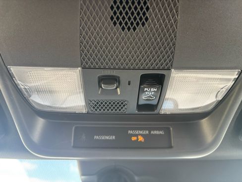 Used 2020 Mitsubishi Outlander GT image 27