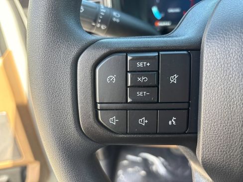 New 2026 Ford F250 XLT w/ XLT Premium Package AWD/4WD image 17