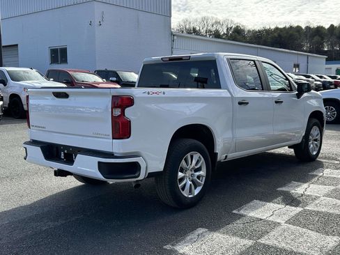 Used 2026 Chevrolet Silverado 1500 Custom image 3
