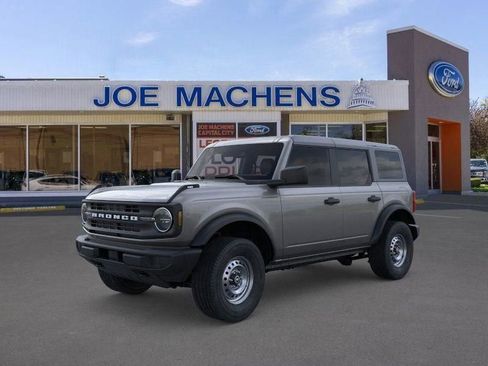 New 2025 Ford Bronco 4-Door AWD/4WD image 3