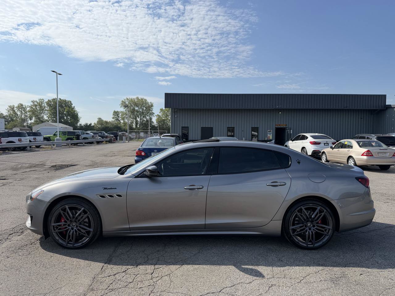 Used 2022 Maserati Quattroporte Modena RWD image 8
