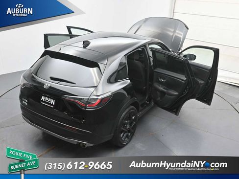 Used 2024 Honda HR-V Sport image 34